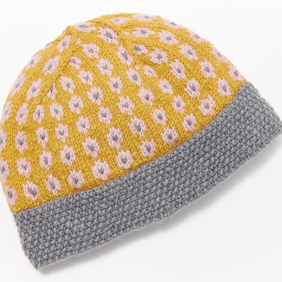 French Knot Lorelai Handknit Floral Embroidered Hat - Picture 2 of 2